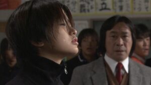 TBS『3年B組金八先生』第6シリーズより　性同一障害に苦しむ鶴本直（上戸彩）（2001年）