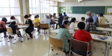 外国にルーツを持つ子どものための日本語教室「なかよし」―コロナ下を生きる―